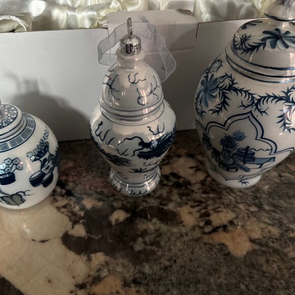 Frontgate ginger jar accent ornaments (12 total, 2 sets of 6) - Picture 10 of 11